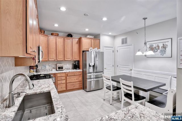 8415 Warrens Way, Wanaque, NJ 07465