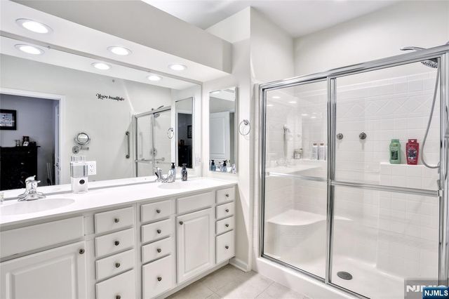 8415 Warrens Way, Wanaque, NJ 07465