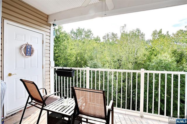 8415 Warrens Way, Wanaque, NJ 07465