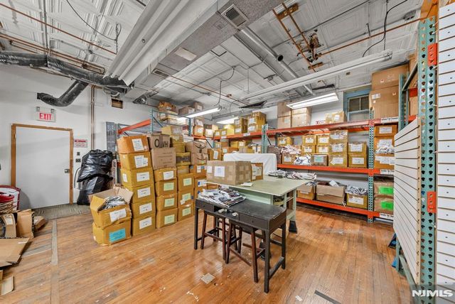 42 Home Place 40, Lodi, NJ 07644