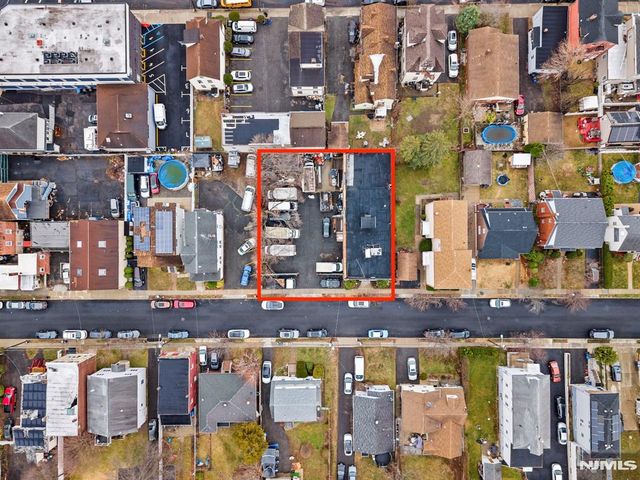 42 Home Place 40, Lodi, NJ 07644