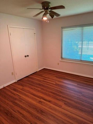 17234 Park Lodge Drive, Spring, TX 77379