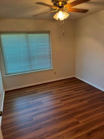 17234 Park Lodge Drive, Spring, TX 77379