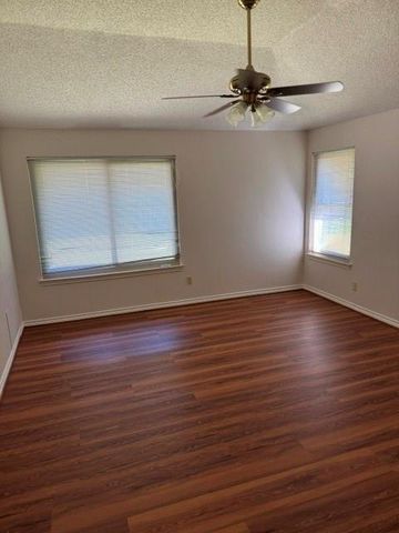 17234 Park Lodge Drive, Spring, TX 77379