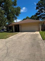 17234 Park Lodge Drive, Spring, TX 77379