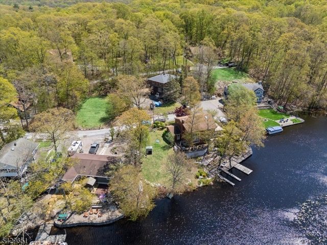 137 S Shore Rd, Byram Twp., NJ 07821