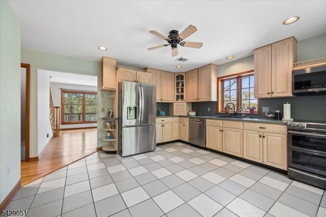 137 S Shore Rd, Byram Twp., NJ 07821