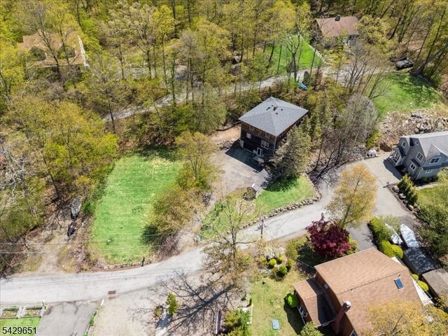 137 S Shore Rd, Byram Twp., NJ 07821