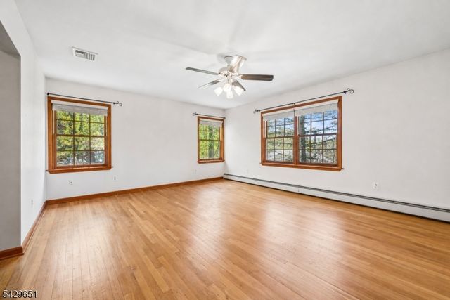 137 S Shore Rd, Byram Twp., NJ 07821