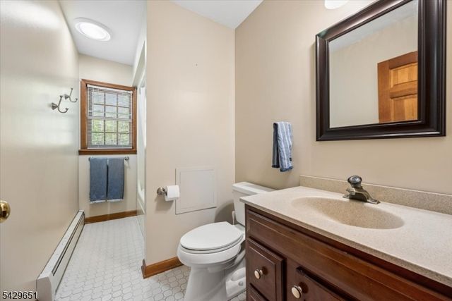 137 S Shore Rd, Byram Twp., NJ 07821