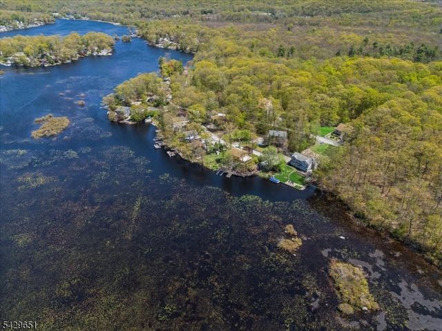 137 S Shore Rd, Byram Twp., NJ 07821