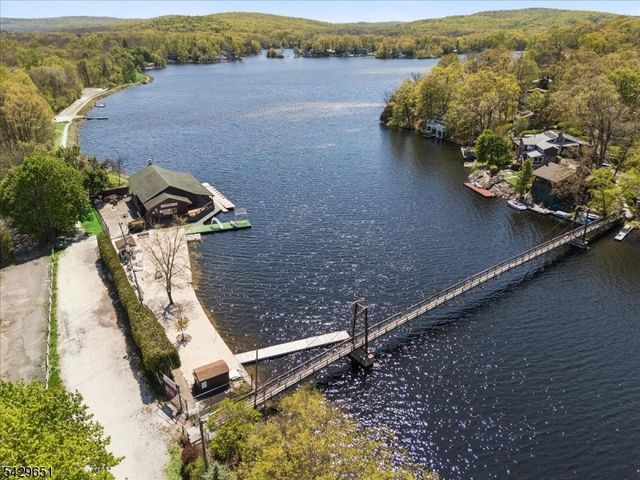 137 S Shore Rd, Byram Twp., NJ 07821