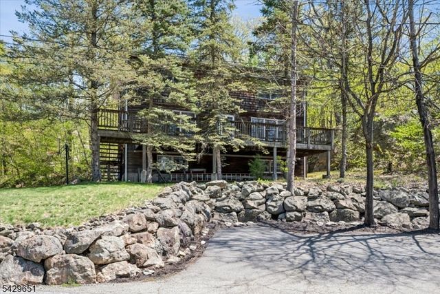 137 S Shore Rd, Byram Twp., NJ 07821