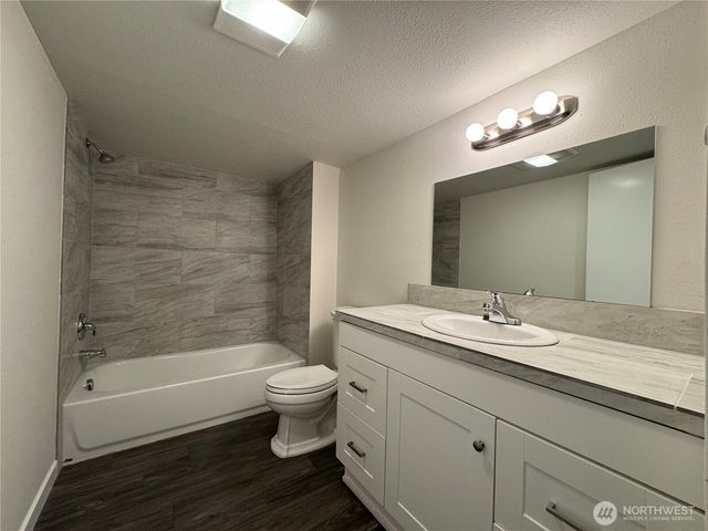 115 Clark Creek Lane, Longview, WA 98632