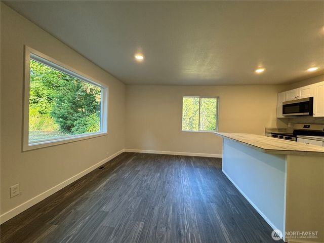 115 Clark Creek Lane, Longview, WA 98632