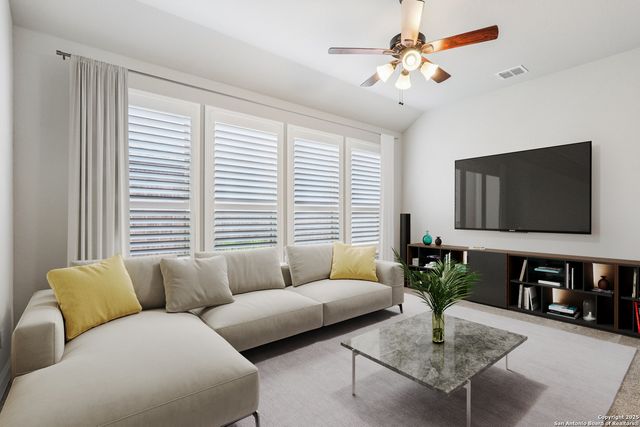 1073 Stone Crossing, New Braunfels, TX 78132