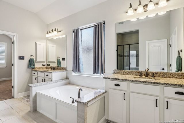 1073 Stone Crossing, New Braunfels, TX 78132