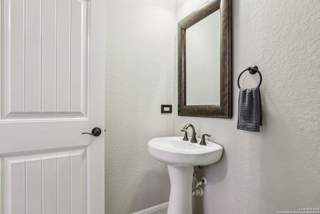 1073 Stone Crossing, New Braunfels, TX 78132