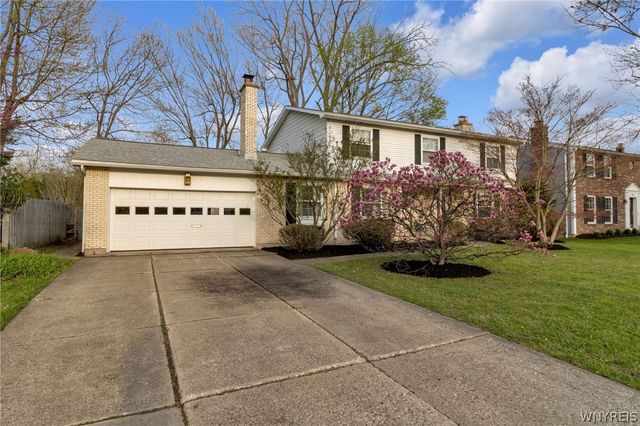 41 Kingswaye Drive, Amherst, NY 14221