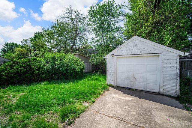 7111 Carnation Avenue, Deer Park, OH 45236