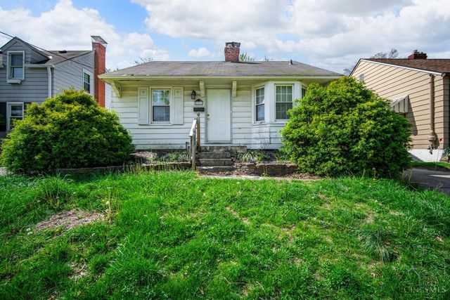 7111 Carnation Avenue, Deer Park, OH 45236