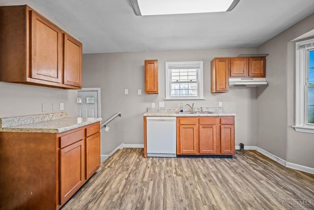 7111 Carnation Avenue, Deer Park, OH 45236