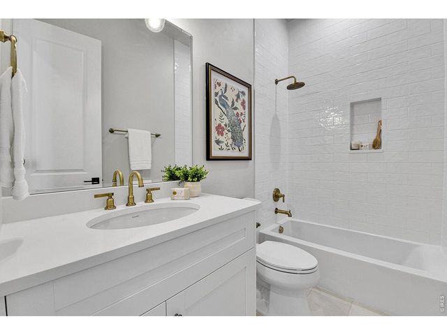 1700 Arrowpoint Ct, Franktown, CO 80116