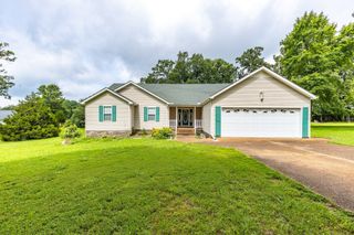 128 Pin Oaks Ln, Hohenwald, TN 38462