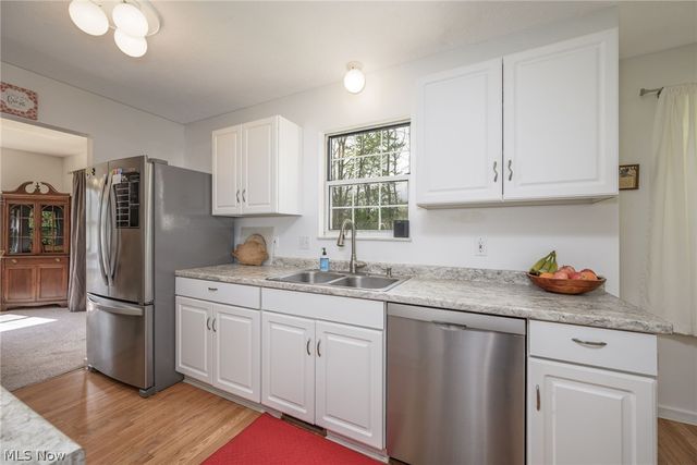 1722 W Idlewood Drive, Twinsburg, OH 44087