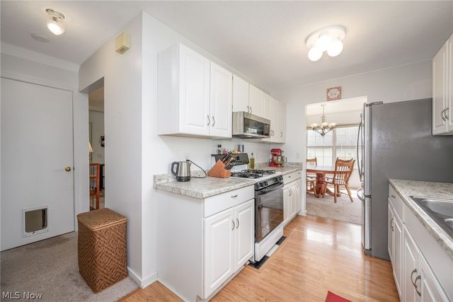 1722 W Idlewood Drive, Twinsburg, OH 44087