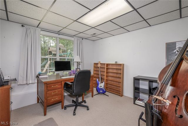 1722 W Idlewood Drive, Twinsburg, OH 44087