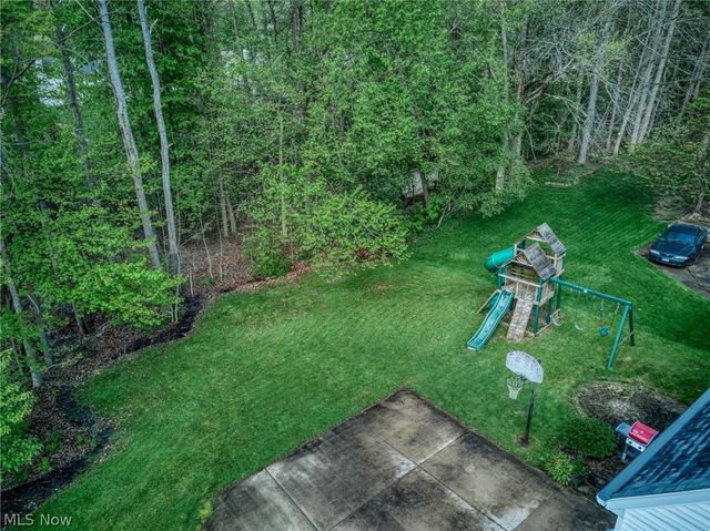1722 W Idlewood Drive, Twinsburg, OH 44087