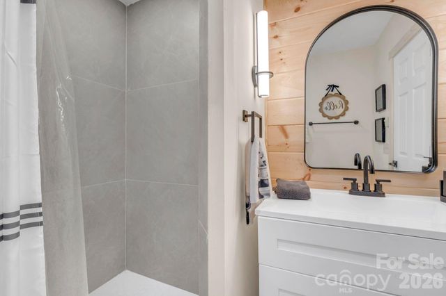 133 Greenbriar Road, Beech Mountain, NC 28604