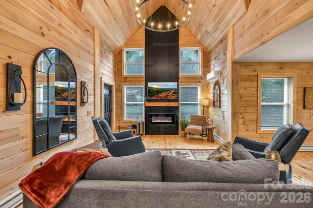 133 Greenbriar Road, Beech Mountain, NC 28604