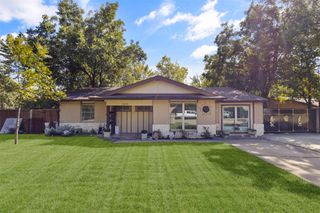 2820 Sequoia Lane, Arlington, TX 76010