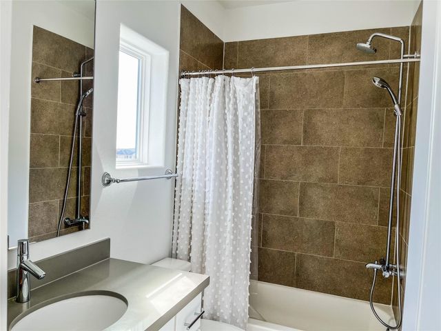 2024 Waterloo Station Road, Houston, TX 77045