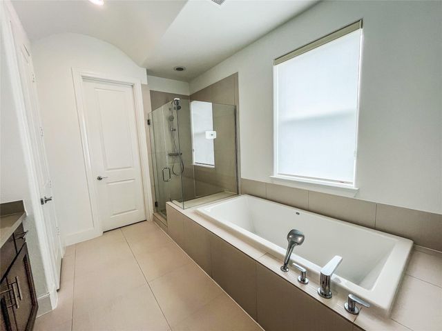 2024 Waterloo Station Road, Houston, TX 77045