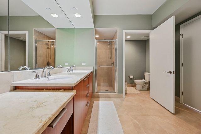 2640 Lake Shore Drive 1810, Riviera Beach, FL 33404