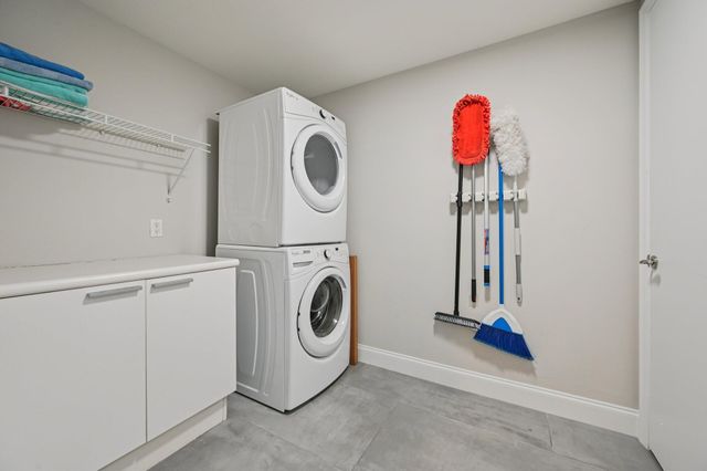 2640 Lake Shore Drive 1810, Riviera Beach, FL 33404