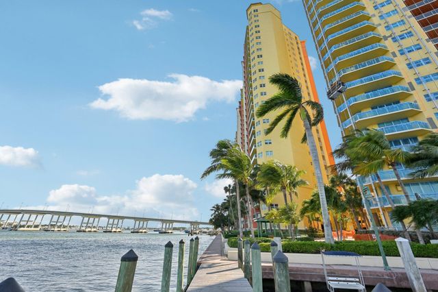 2640 Lake Shore Drive 1810, Riviera Beach, FL 33404