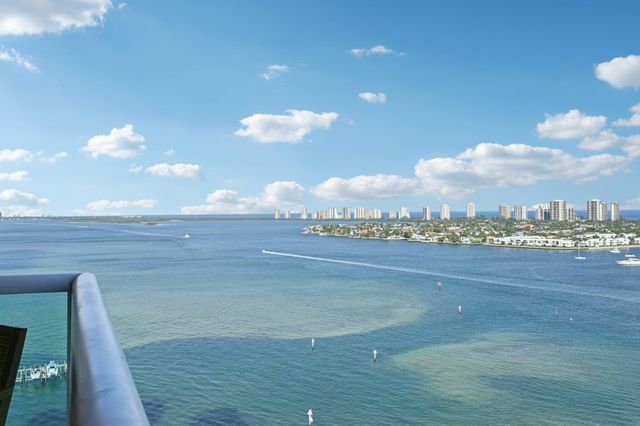 2640 Lake Shore Drive 1810, Riviera Beach, FL 33404