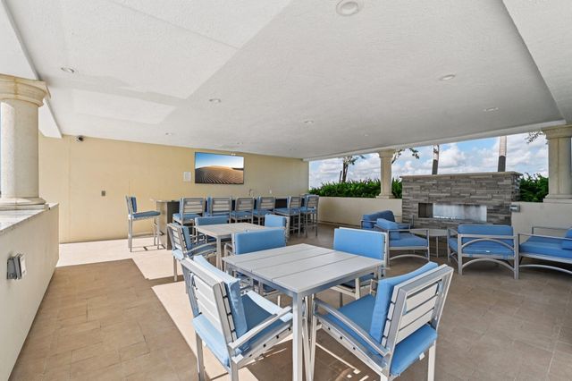 2640 Lake Shore Drive 1810, Riviera Beach, FL 33404