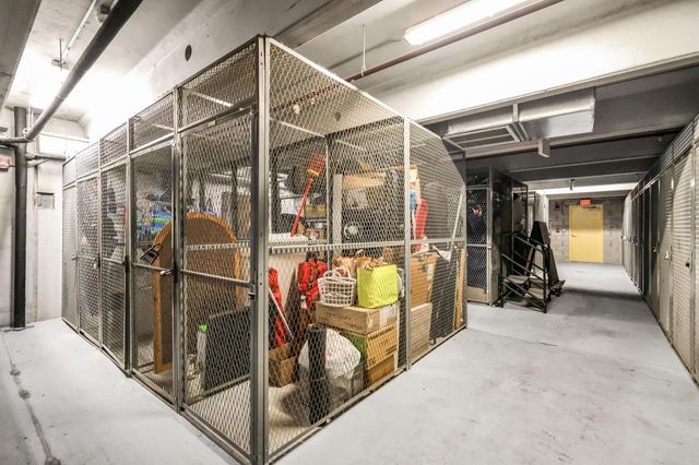 2640 Lake Shore Drive 1810, Riviera Beach, FL 33404