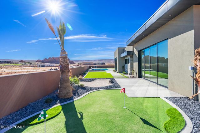 3295 S Cottontail Way, Hurricane, UT 84737