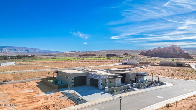 3295 S Cottontail Way, Hurricane, UT 84737