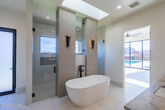 3295 S Cottontail Way, Hurricane, UT 84737