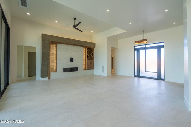 3295 S Cottontail Way, Hurricane, UT 84737