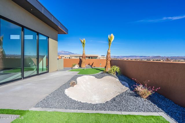 3295 S Cottontail Way, Hurricane, UT 84737