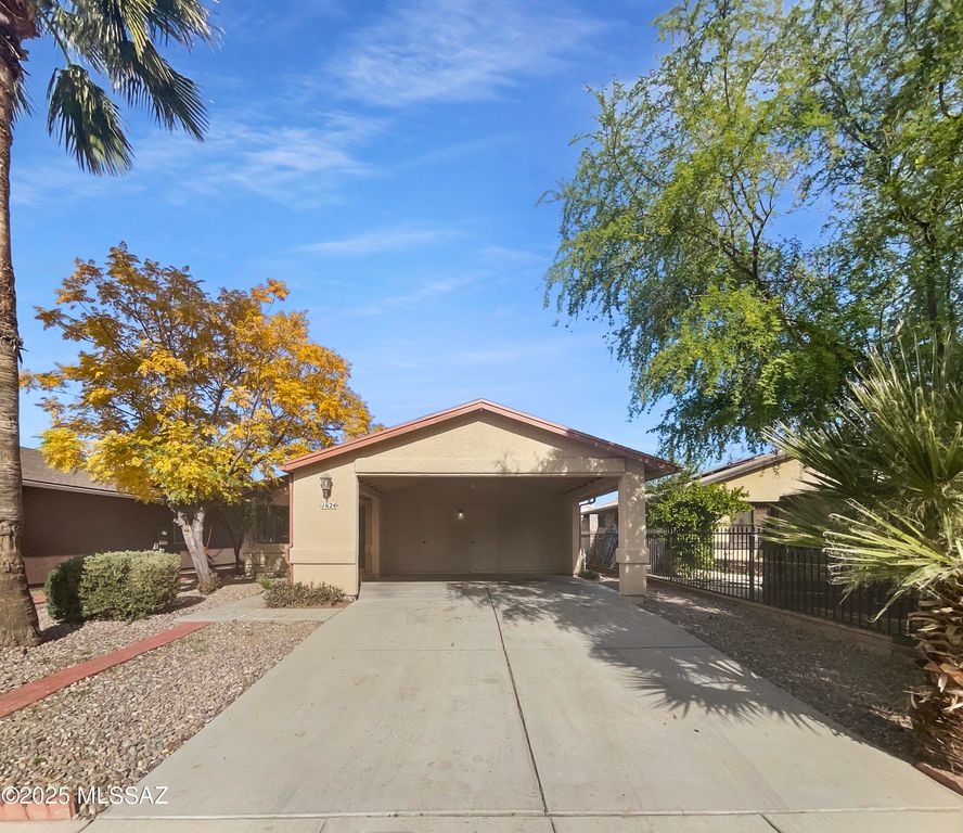 1624 W Mulholland Court, Tucson, AZ 85746