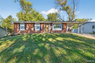 3291 Bristol Hall Drive, Bridgeton, MO 63044